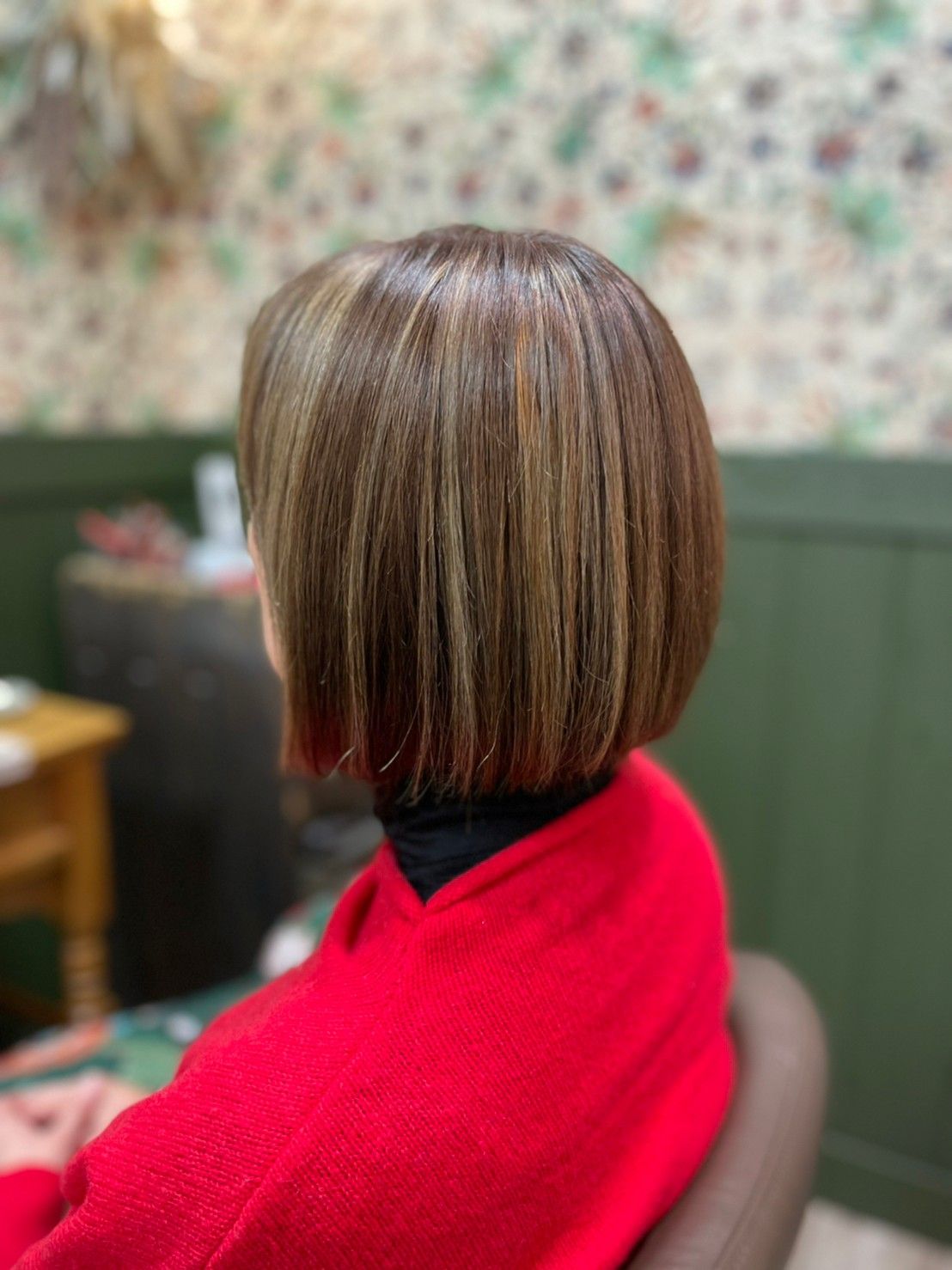 【守山駅】≪有名集客サイト受賞サロン≫≪県内トップクラスの売上!≫≪月8,9日休み≫≪日曜休みあり≫≪最短2年でデビュー可能≫オーナーさんからマンツーマンで技術を学べる!営業時間内レッスンOK!アイラッシュや着付けメイクも学べるサロン◎アートのような可愛い空間で働いてみませんか?「Hair Dresser TiCA(ヘアードレッサーティカ)」からアシスタント(美容師)の求人☆★