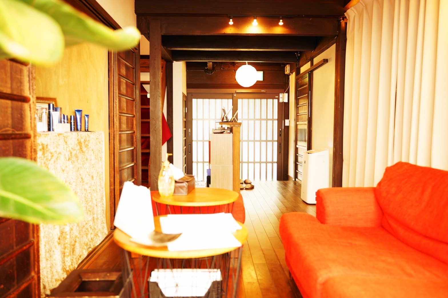 【JR京都駅】≪ハンドとマシン両方あり≫≪癒される内装≫≪週1日からOK≫研修体制バッチリ!隠れ家的なオシャレエステサロンで働いてみませんか?「京町家サロン 美こと(キョウマチヤサロンミコト)」からエステティシャンの求人☆☆