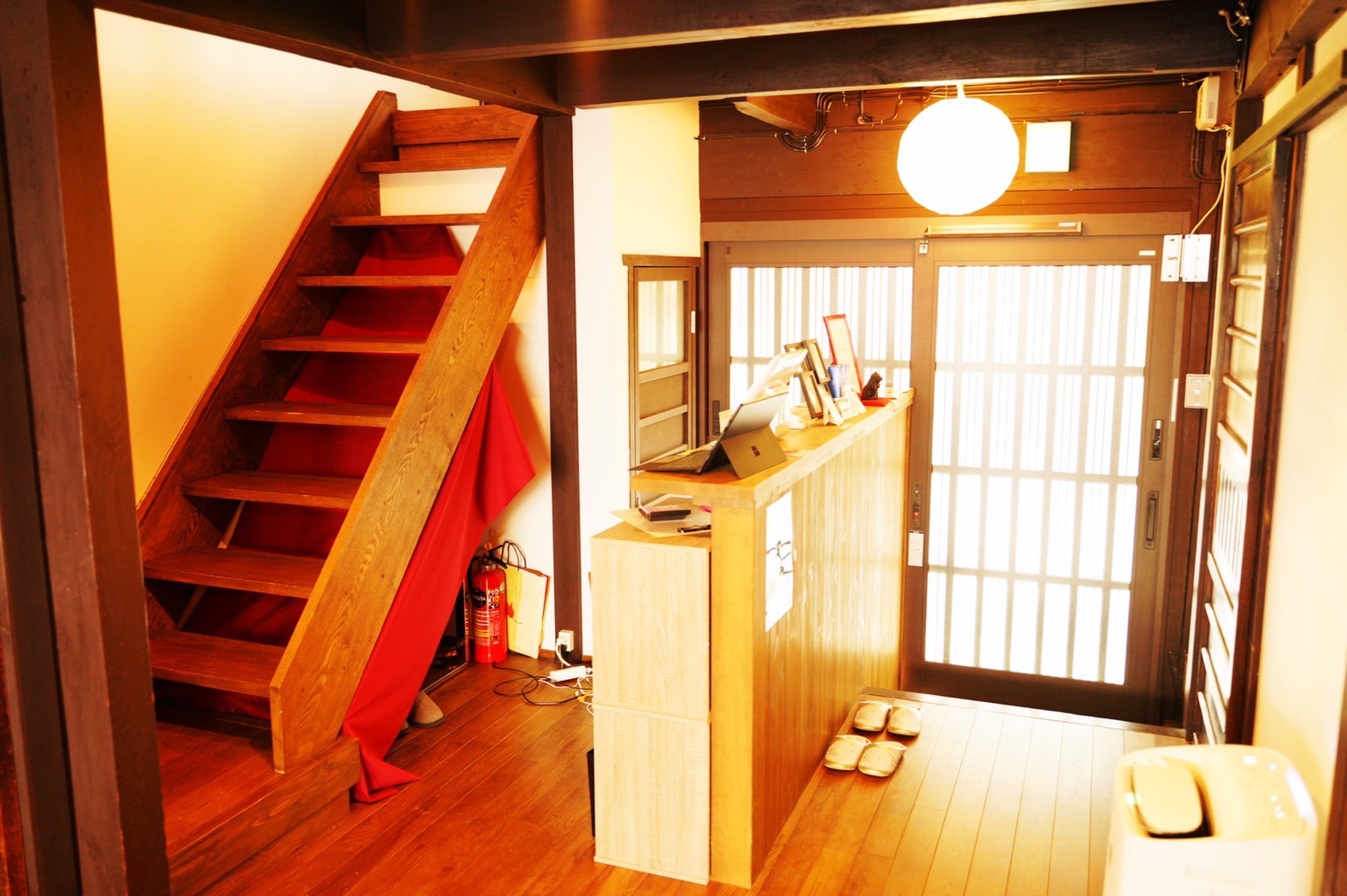 【JR京都駅】≪ハンドとマシン両方あり≫≪癒される内装≫≪週1日からOK≫研修体制バッチリ!隠れ家的なオシャレエステサロンで働いてみませんか?「京町家サロン 美こと(キョウマチヤサロンミコト)」からエステティシャンの求人☆☆