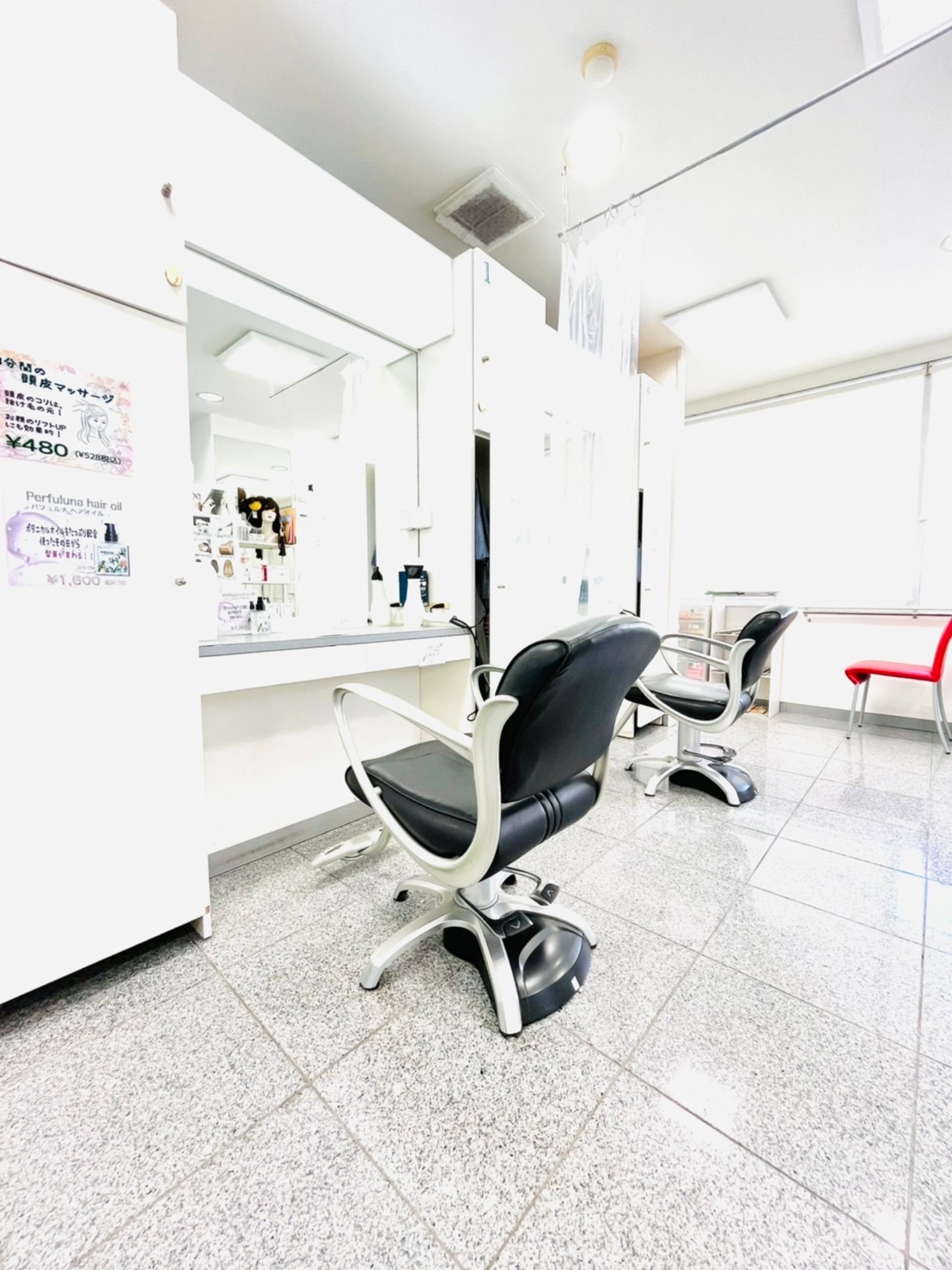 【真鶴】≪夕方5時で帰れる美容室・社会保険完備・完全週休2日制可能≫あなたの希望に合わせた働き方が可能!幅広い年代の方から愛される地域密着型のヘアサロン「美容室セレーノ 歯科大前店(ビヨウシツセレーノシカダイマエテン)」からスタイリスト(美容師)の求人☆★