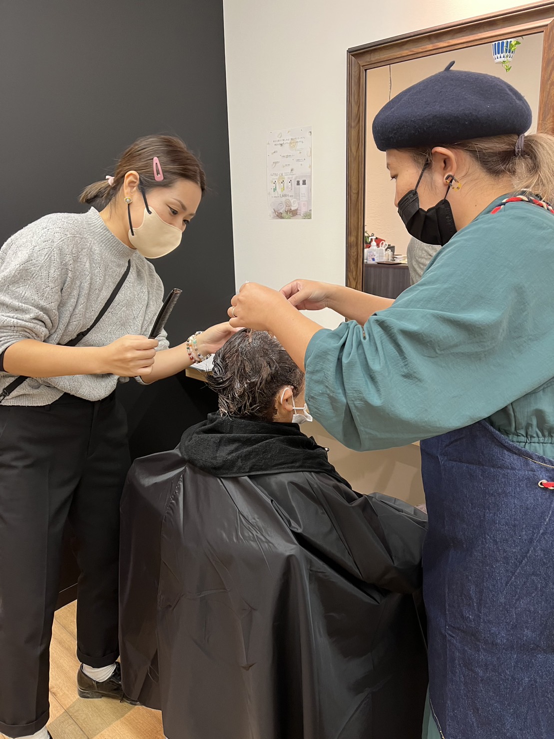 【河内永和】≪スタッフ募集≫≪13時~ラストまで勤務できる方歓迎!≫≪1日2時間以上勤務できる方≫≪平日のみ、土日のみの勤務もOK≫ノルマもないため空いている時間に出勤!ブランクのある方も歓迎!ママさん美容師も歓迎!2022年11月1日にオープンしたばかりのカラー専門店「37 organic color(サンナナ オーガニックカラー)」からカラーリスト(美容師)の求人☆★