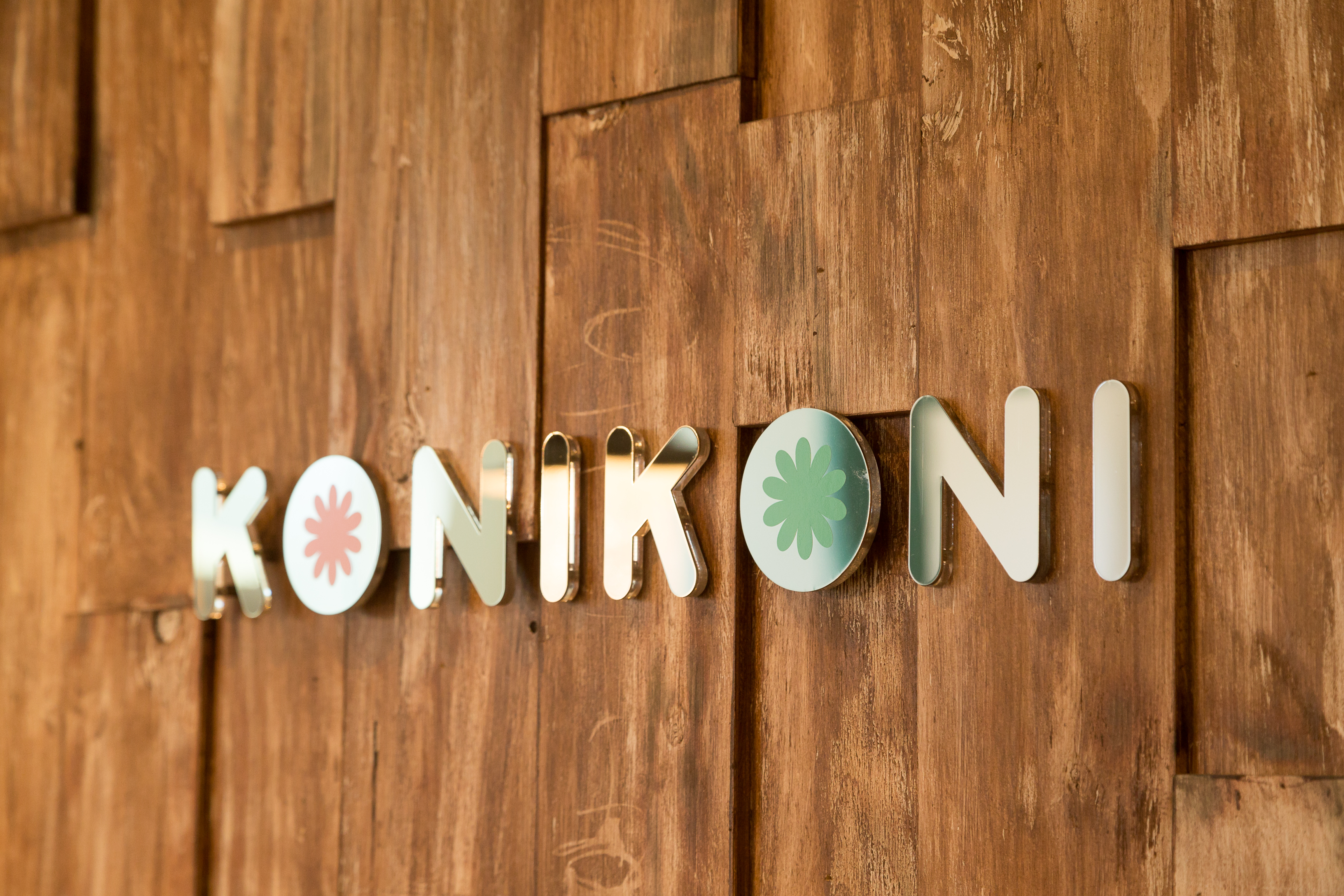 【新発田駅】◆マツエク、着付けも学べる・住宅手当あり・19時に退勤可能・日曜定休あり・月8,9日休み・社会保険完備・営業時間内レッスンOK◆美容師の地位向上を掲げ、年々条件が充実！今までの美容室にはない働き方と待遇でお待ちしています！「Hair Life KONIKONI（ヘアーライフコニコニ）」からアシスタント（美容師）の求人☆★