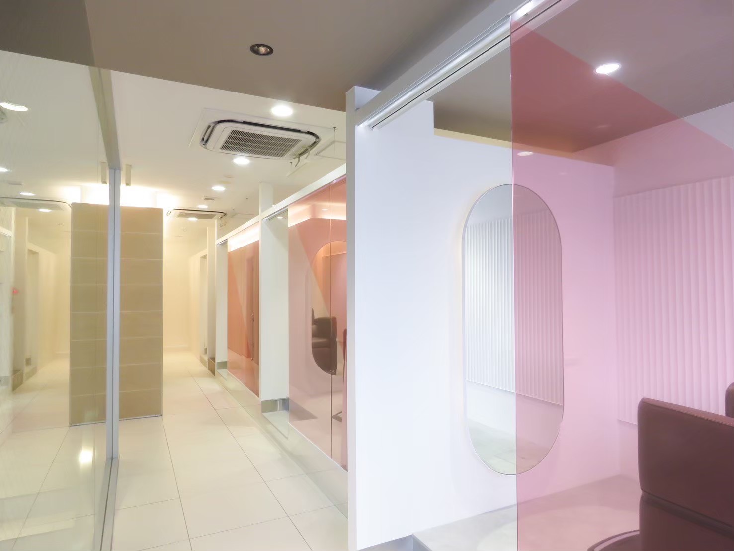 【北浦和】選べる雇用形態！◆産休育休実績あり・有給休暇あり・寮あり・住宅手当あり・社会保険完備・独立支援制度あり◆高単価＋高い集客力で回転式ではない入客スタイルでしっかり稼げます！自由な社風で自身に合った働き方が可能です「ANEW 北浦和店（アニューキタウラワテン）」からスタイリスト（美容師）の求人☆★