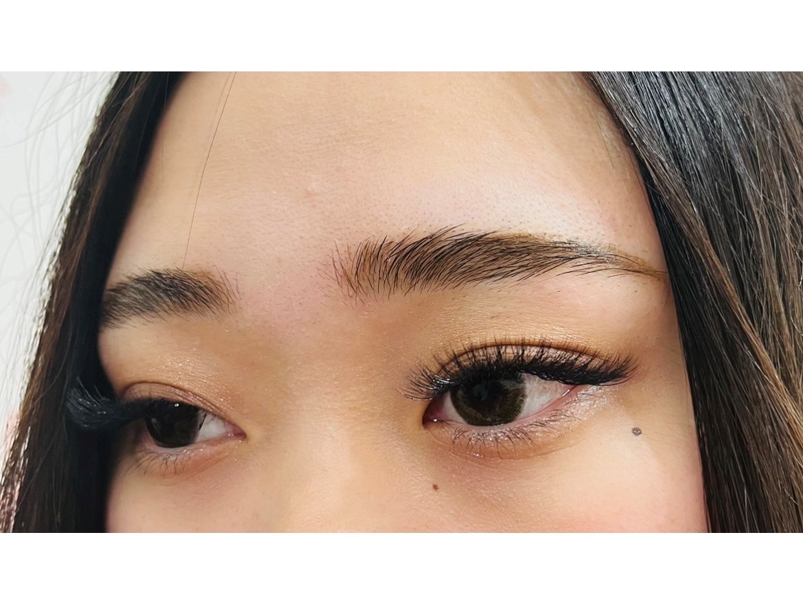 【心斎橋】≪完全週休2日≫≪賞与あり≫≪社会保険完備≫≪有給休暇年5日≫待遇面抜群！アイリストとして本気で頑張りたい方を応援！「AURORA（オーロラ）」からアイリスト（アイデザイナー・まつ毛エクステ）の求人☆☆