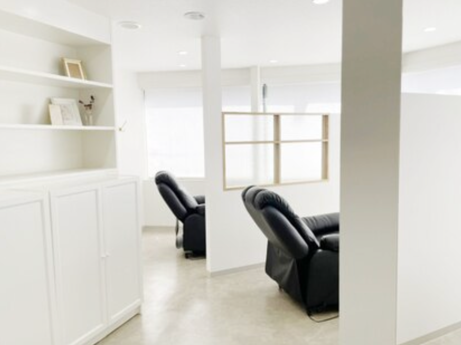 【駒込】≪社会保険完備≫≪服装ネイル髪色自由≫≪有給休暇あり≫≪独立・開業支援あり≫≪産休育休実績あり≫充実の研修制度があるので、未経験者でも安心して技術を学べます！「iro 駒込店（イロコマゴメテン）」からアイリスト（アイデザイナー・まつ毛エクステ）の求人☆☆