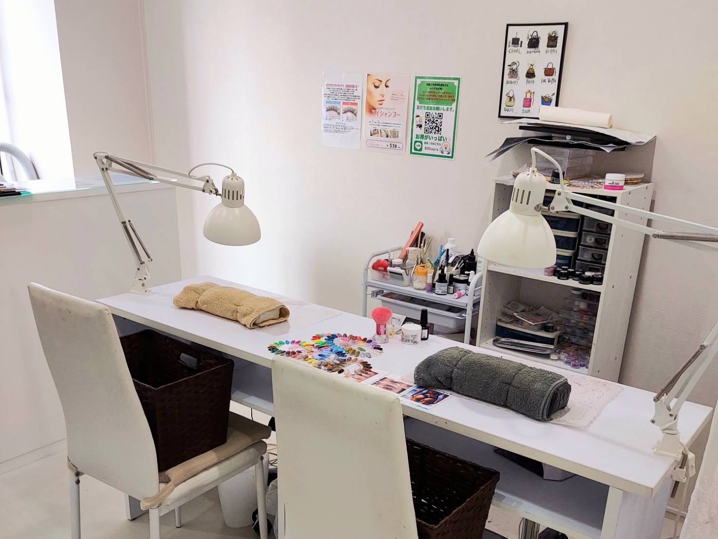 【四ツ橋】≪土日祝休みの取得可能≫≪髪色ネイル自由≫≪研修中も給料発生≫≪スタッフ施術無料≫半日出勤なども柔軟に相談可能！ネイルアイを取り扱うトータルビューティーサロン「Beauty Salon Rulla（ビューティーサロンルーラ）」からネイリスト（ネイル）の求人☆☆