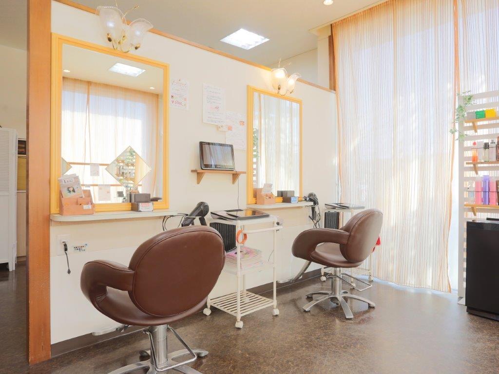 【鹿島神宮】≪産休育休実績あり・髪質改善がウリ・有給休暇あり≫幅広い年齢層のお客様を入客できる!プライベートとの両立も可能な「ヘアモードリーベ 鹿嶋店(ヘアモードリーベカシマテン)」からスタイリスト(美容師)の求人☆★