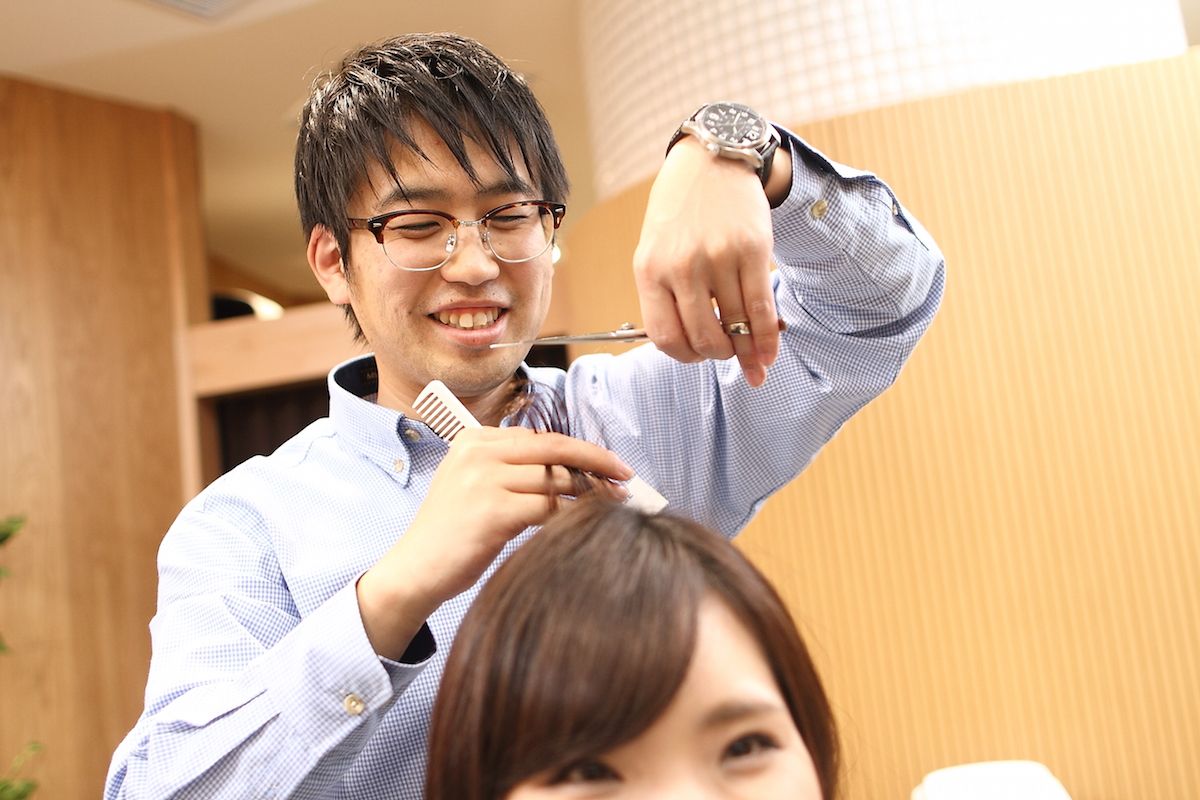 【泉】≪社会保険完備≫≪有給休暇あり≫≪残業手当あり≫集客力抜群！速くて上手いカットをどんどんしたい、そんな方にピッタリです！大手だからこその安定した環境で活躍して下さい！「QB HOUSE いわき小名浜店（キュービー ハウス イワキオナハマテン）」からスタイリスト（美容師・理容師）」の求人☆★