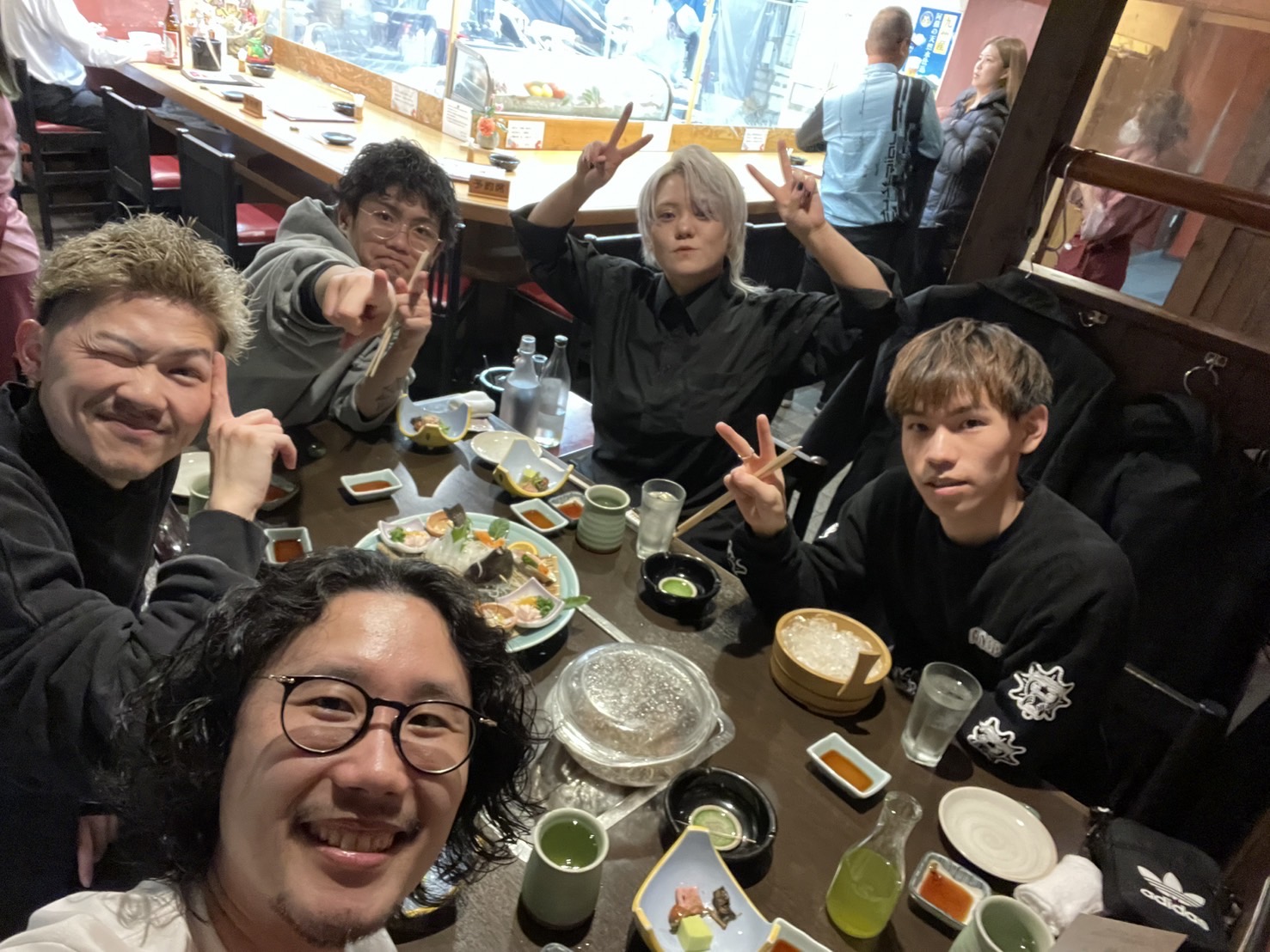 【大森】≪スタイリストデビュー最短半年≫≪アシスタントでも30万円可能≫≪土日祝は19時退勤≫≪月8日休み≫≪住宅手当あり≫≪社会保険完備≫人として、技術者として成長できる仕組みがあります。ビジネスマンもカジュアルな若者も、広く関われる「Smile hair 大森店(スマイルヘアーオオモリテン)」から理容師(理容室)の求人☆★