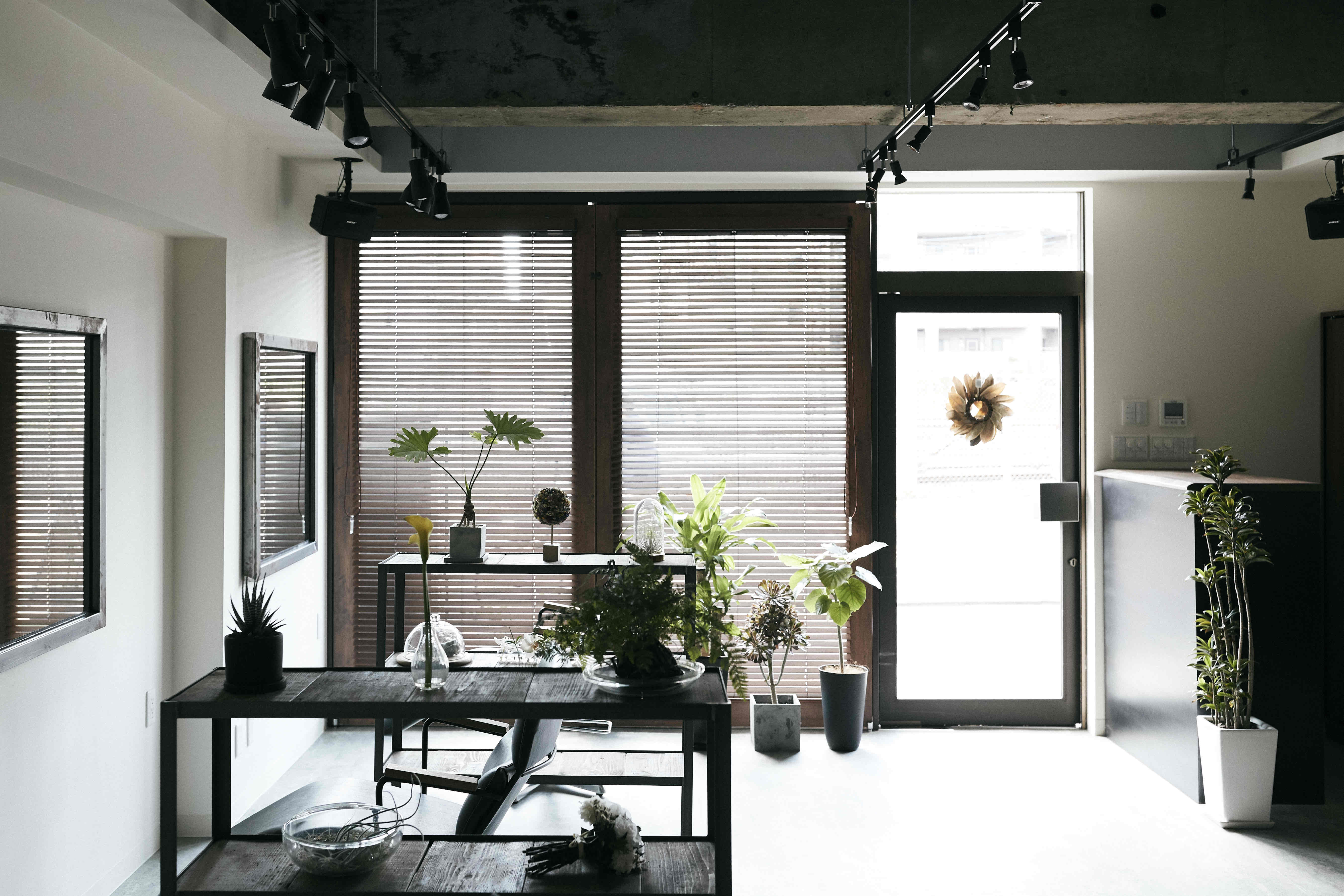 【北浦和】◆完全週休2日制・社会保険完備・18時最終受付・有給休暇あり◆高単価でお客様と関われるヘアケアに特化したサロンです！近い距離でじっくりお客様と関わりたい方は特にオススメ！「caru（カル）」からスタイリスト（美容師）の求人☆★