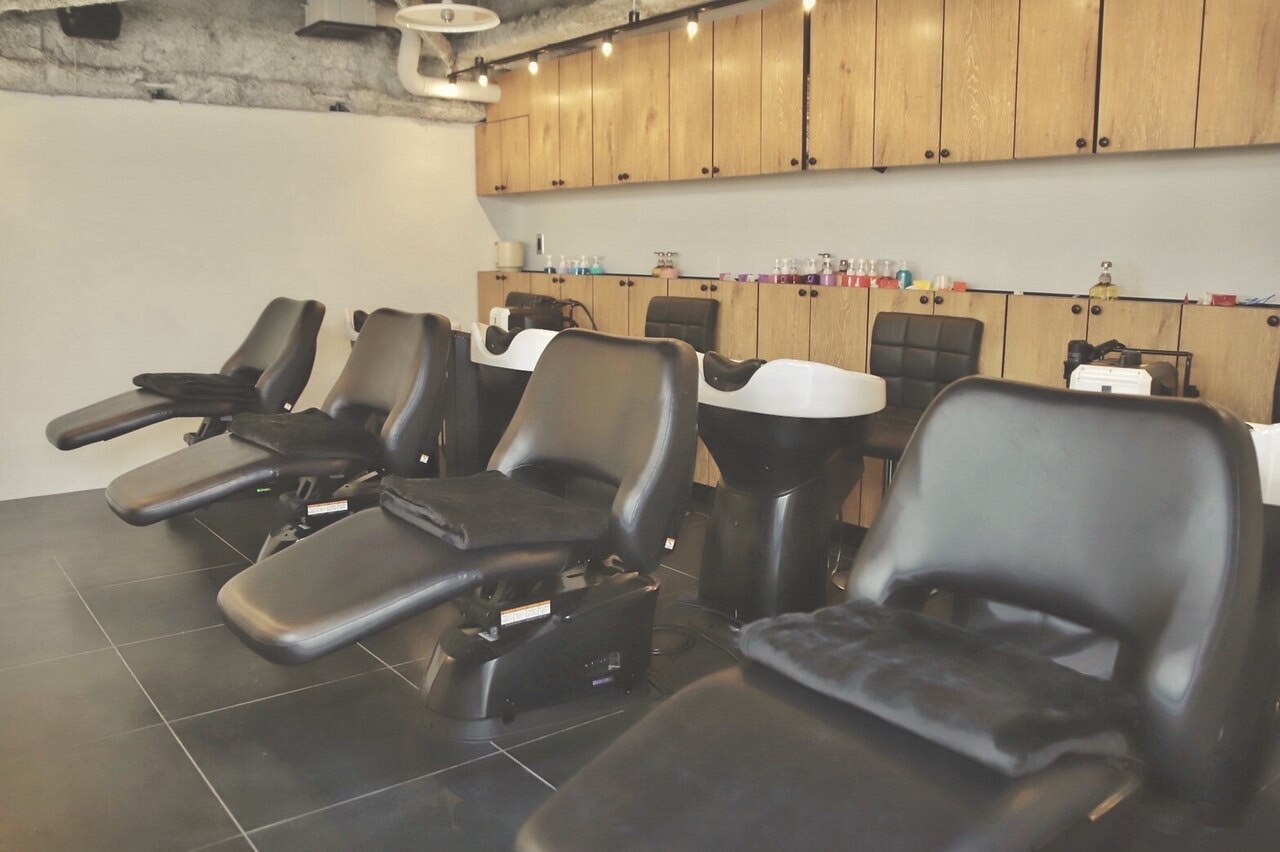 【栄】≪休日月10日まで取得OK≫≪マンツーマン施術≫≪カットカラー2時間枠≫≪白米やみそ汁などのまかないあり≫スタッフ想いの環境!自分に合った休日数や勤務時間を選択できます!「Emma ecole(エマエコル)」からスタイリスト(美容師)の求人☆★