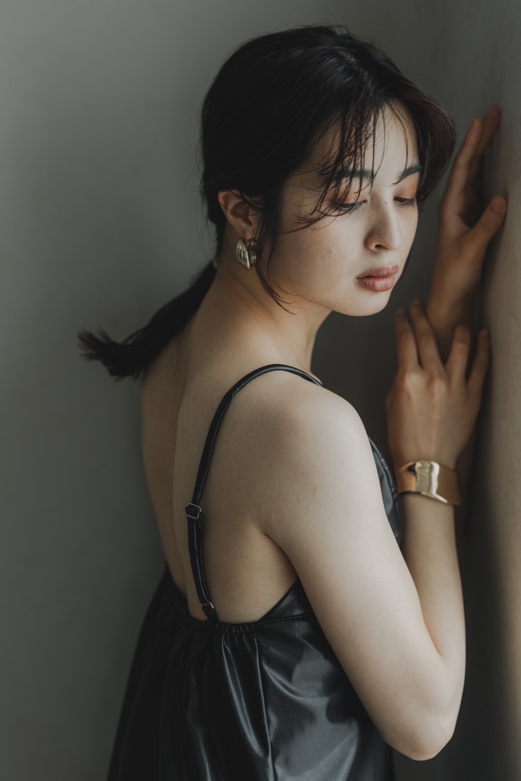 【心斎橋】≪スタッフ大募集中≫≪完全週休2日制≫≪社会保険完備≫≪土日休みも相談可能≫最短2年でデビュー可能！海外や東京の有名店で技術を学ばれたオーナーさんからレベルの高いトレンド技術を学べる！SNSの個人ブランディングも学べるサロン！「ROVERSI（ロベルシ）」からアシスタント（美容師）からの求人☆★