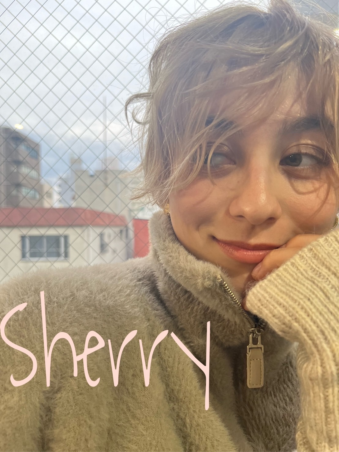 【八丁堀駅】≪最短1年半でスタイリストデビュー≫≪月給20万円～≫≪完全週休2日制＆社会保険完備≫≪月1回土日休み相談OK≫≪空きがあれば営業時間内レッスンOK≫≪まつ毛エクステも学べる≫ダブルカラー、髪質改善どちらにも注力しており技術をしっかりと習得することがきます！休日数の相談もOK！「Sherry/R（シェリーアール）」からアシスタント（美容師）の求人☆★