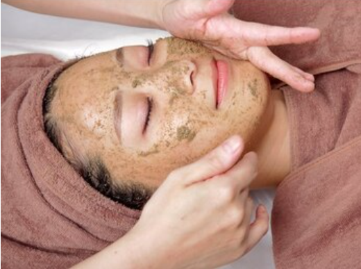 【恵比寿】≪ノルマなし！・客層20代メイン・営業時間内研修≫完全個室で施術できる！日本でも珍しい最新マシンの取り扱いで大人気！「salon vary 広尾（サロンヴェアリーヒロオ）」からエステティシャンの求人☆☆