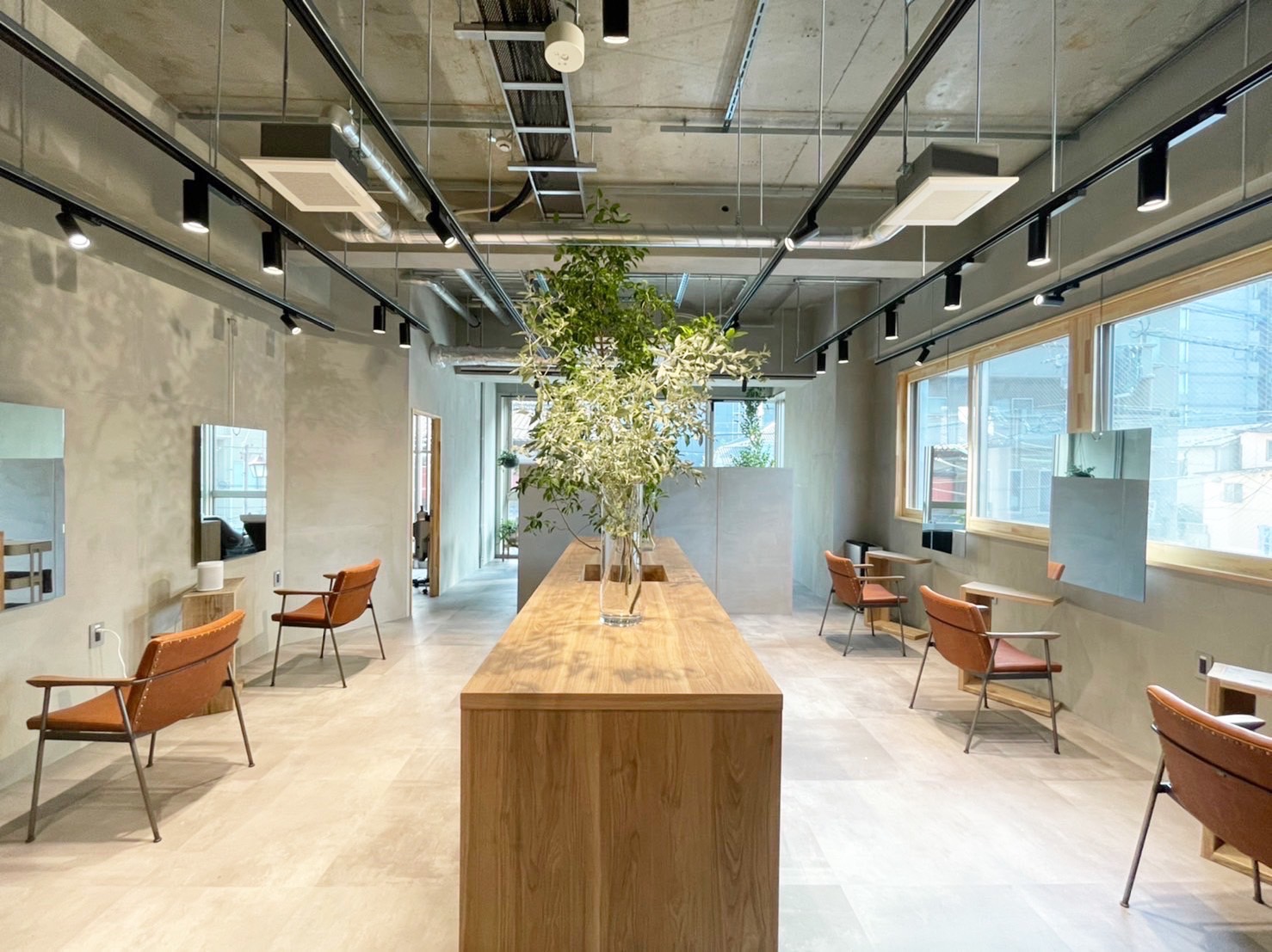 【西小倉駅】≪社会保険完備・月8日休み・まつ毛メニューも学べる・入客チャンスあり・高還元率≫正社員と業務委託の選択可能!!一人ひとりのお客様と向き合った施術のできる高単価ヘアサロン「Bon Male hair(ボンマールヘアー)」からスタイリスト(美容師)の求人☆★