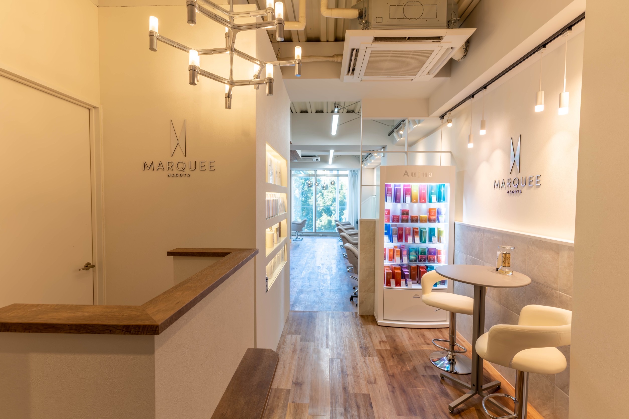 【矢場町】◆最低保障給あり・完全マンツーマン・単価1万円超え◆抜群の立地でアクセス〇！幅広い薬剤のラインナップで今までのスタイルを崩さず働けます！「MARQUEE 名古屋栄（マーキーナゴヤサカエ）」からスタイリスト（美容師）の求人★☆