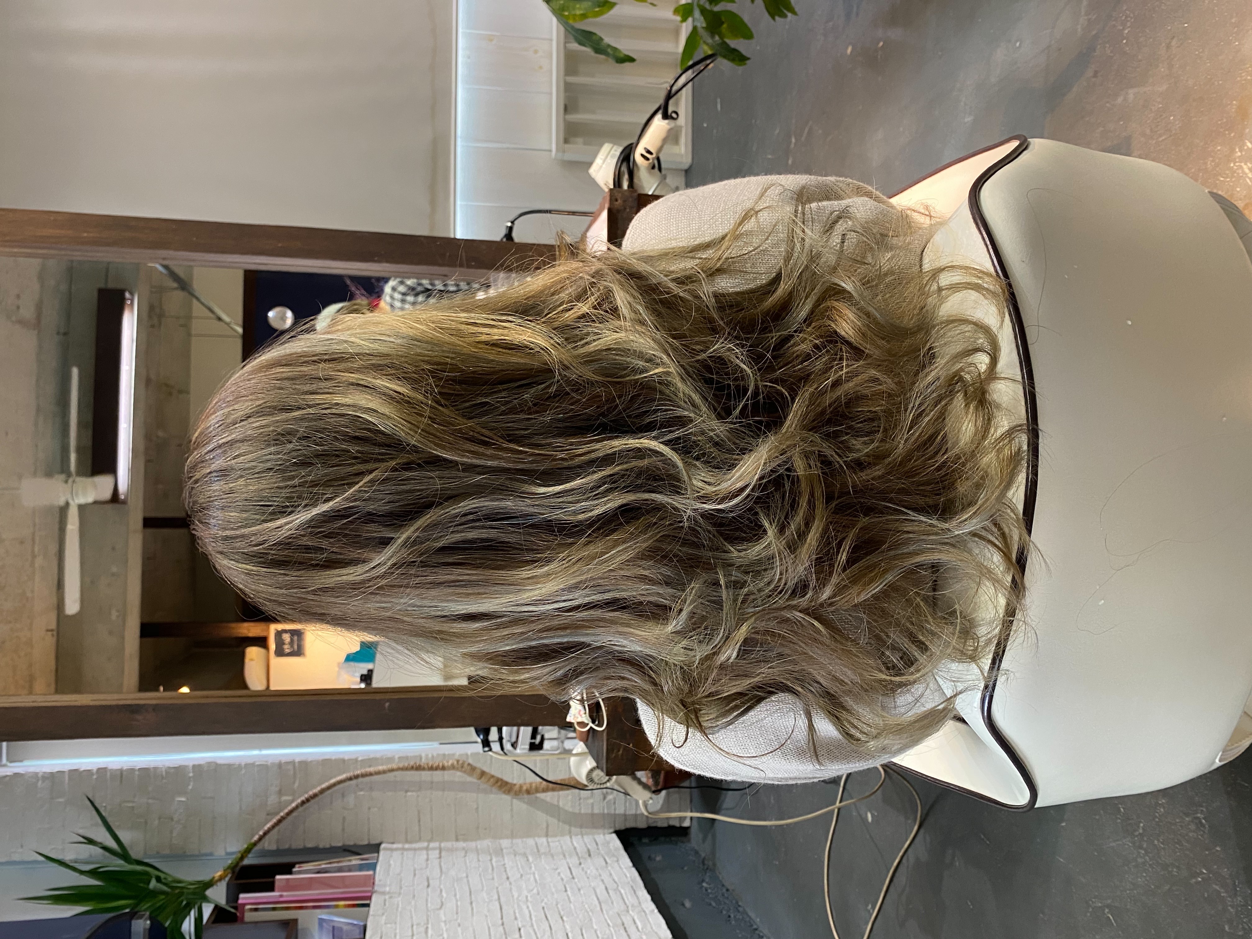 【石垣島】≪実働8時間・営業時間は18時迄・完全週休2日制・毎週日曜日と月曜日が定休日・選べる働き方≫安心して長く勤務できる環境で子育て中のママさんも活躍中！！心地の良い空間が定評のヘアサロン「Re-ty Hair and Make（リティヘアーアンドメイク）」からスタイリスト（美容師）の求人☆★