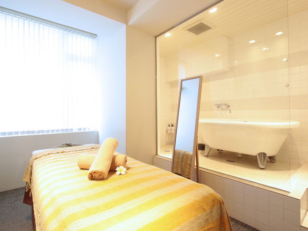 【北新地】≪未経験OK≫≪完全週休二日制≫≪社会保険完備≫≪オールハンド痩身≫未経験からでも歓迎！研修体制もバッチリでインド痩身マッサージをしっかりと習得できます！「Physical Beauty Lab LUNASIA大阪店（フィジカルビューティーラボルナシアオオサカテン）」からエステティシャンの求人☆☆