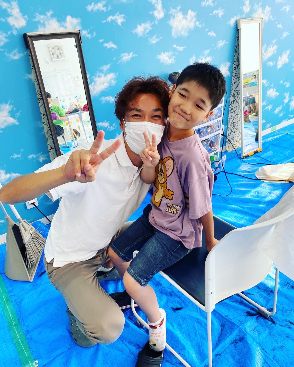 【北摂・東大阪・八尾】≪訪問理美容≫≪16時には業務終了≫≪土日休みOK≫≪時短勤務や週休3日も相談可能≫訪問先への直行直帰や最寄駅からのピックアップも可能ですので運転免許、自家用車をお持ちでない方でもOK!「株式会社Kanon(カブシキガイシャカノン)」からスタイリスト(美容師・理容師)の求人☆★