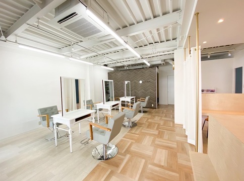 AND LALU（アンド ラル）