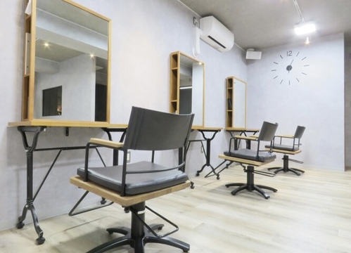 Vase salon amber（ヴェイス サロン アンバー）