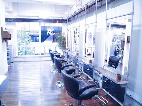 die Schere Ort 元町店（ディ シェーレ オルト モトマチテン）