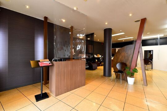 COLOR PLUS 丸岡店（カラー プラス マルオカテン）