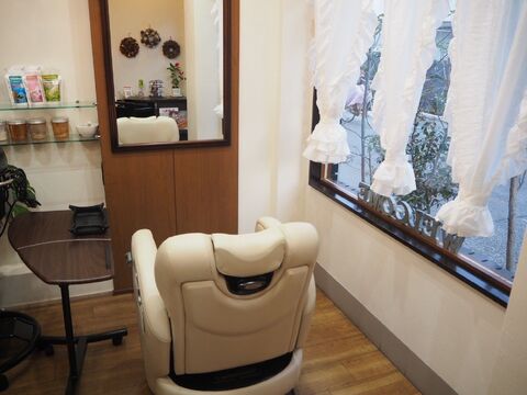 美容室くわはら（ビヨウシツ クワハラ）