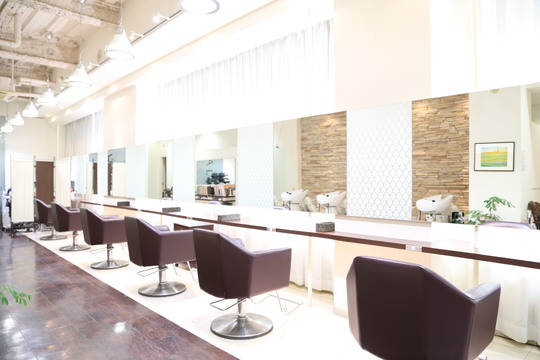 calyx 住吉駅前店（ケイリクス スミヨシエキマエテン）