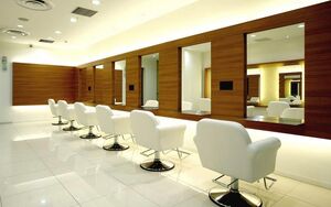 株式会社さくら屋