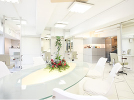 有限会社サロンモーダ