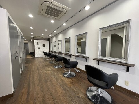 _WHITE 広島並木店（アンダーバーホワイト ヒロシマナミキテン）