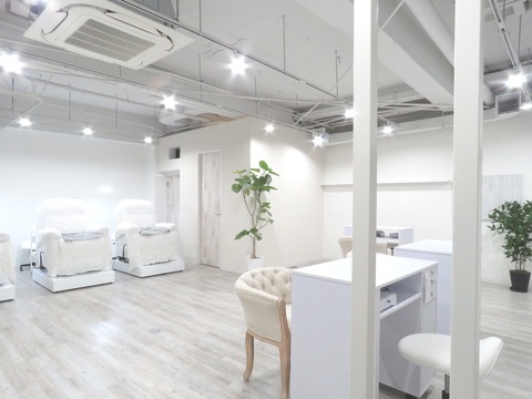 Leonie（レオニー）