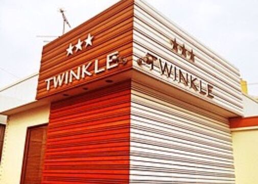 hair cut twinkle（ヘア カット ツインクル）