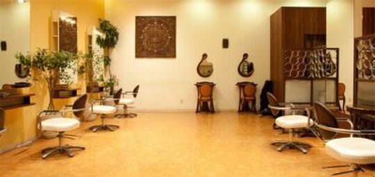 sleek HAIR MAKE（スリーク ヘアーメイク）