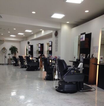 髪一 江田店（カミイチ エダテン）