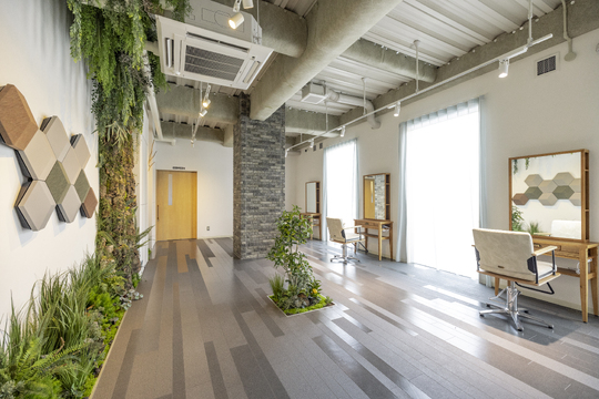 人が集まり次第、高知市にオープン予定の夢に向けて準備を整えるサロン