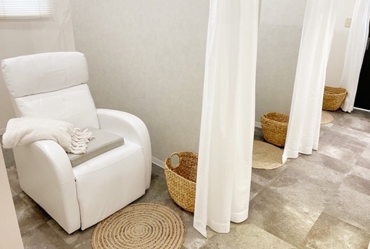 raise by minue YOKKAICHI（レイズ バイ ミヌ ヨッカイチ）