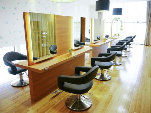 【みらい平】≪産休育休実績あり≫≪社会保険完備≫≪完全週休2日制≫働きやすさ重視！プライベートと両立しながら働ける環境！「idea みらい平店（イデアミライダイラテン）」からスタイリスト（美容師）の求人★☆