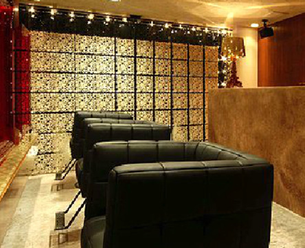 UNREVE（アンレーブ）