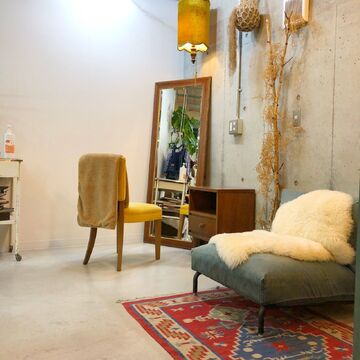 ULHA salon（ウルハ サロン）