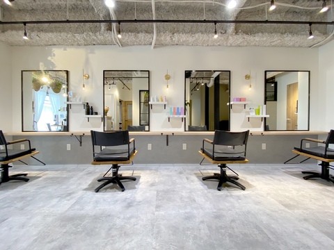 LOGii by emt（ロジー バイ エント）