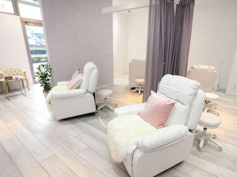 Ray Eyelash Salon 研究学園店（レイ アイラッシュ サロン ケンキュウガクエンテン）