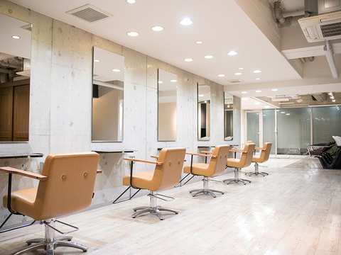 Hair&Make PHAT（ヘアーアンドメイク ファット）