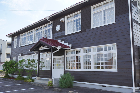 【木曽川】◆社会保険完備・完全週休2日制・産休育休取得実績あり・寮あり◆社内でさまざまなスキル習得ができる企業型サロン！あなたの好きを応援します！美容師としての人生を楽しめる「TJ天気予報 Part5 木曽川店 （ティージェーテンキヨホウパートファイブキソガワテン）」からアシスタント（美容師）の求人☆★