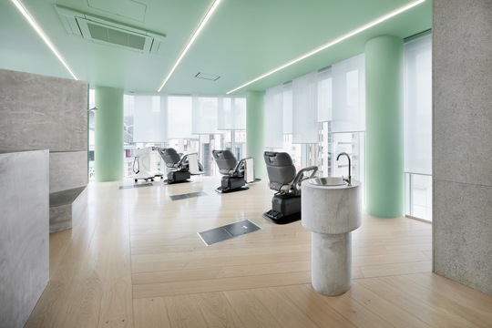 床屋にもう（トコヤニモウ）