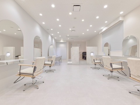 LICO LUXBE 中百舌鳥店（リコ ラックスビー ナカモズテン）