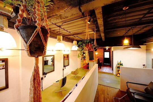 OKA hair（オカ ヘアー）