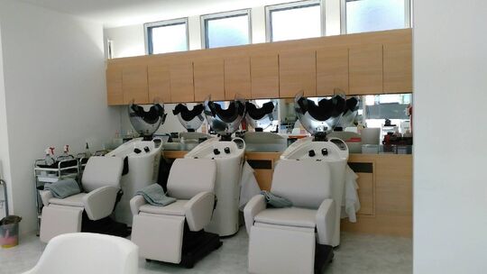 美容室マックファミリー 青葉店（ビヨウシツマックファミリー アオバテン）