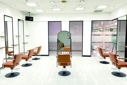 LASSIC HAIR 社店（ラシック ヘアー ヤシロテン）